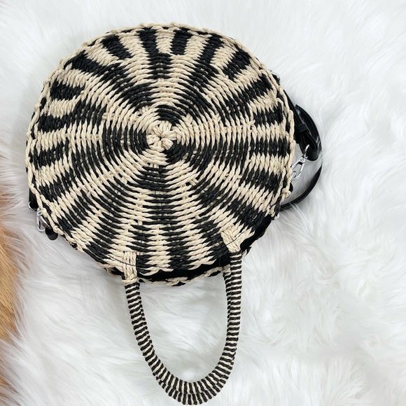 🍒MMS Design Studio White&black Straw Purse - Picture 7 of 9